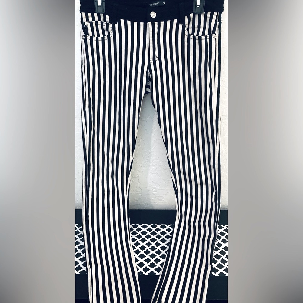 Made in Italy preowned Denny Rose stripped pants size medium